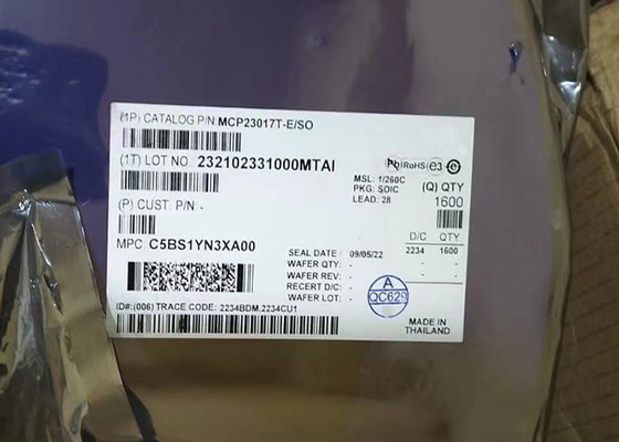 ชิป IC 1.7 MHz 28-SOIC MCP23017T-E/SO 16-Bit I/O Expander พร้อมอินเทอร์เฟซแบบอนุกรม