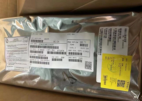 ชิปวงจรบูรณาการ EP4CE10E22I8LN สนามที่ฝังไว้ โปรแกรม Gate Array 144-LQFP