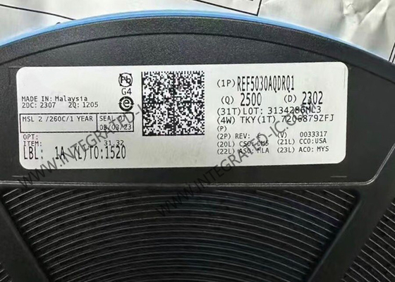 REF5030AQDRQ1 ชิปวงจรบูรณาการ รถยนต์ เสียงต่ํา ความละเอียดความกระชับกําลังอ้างอิง